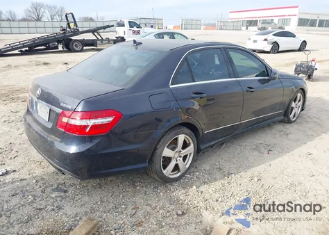 2011 Mercedes-Benz E 350 4Matic z USA, uszkodzony, nr VIN WDDHF8HB0BA433343